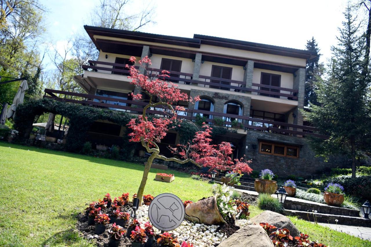Hotel Restaurant Dreri ティラナ エクステリア 写真